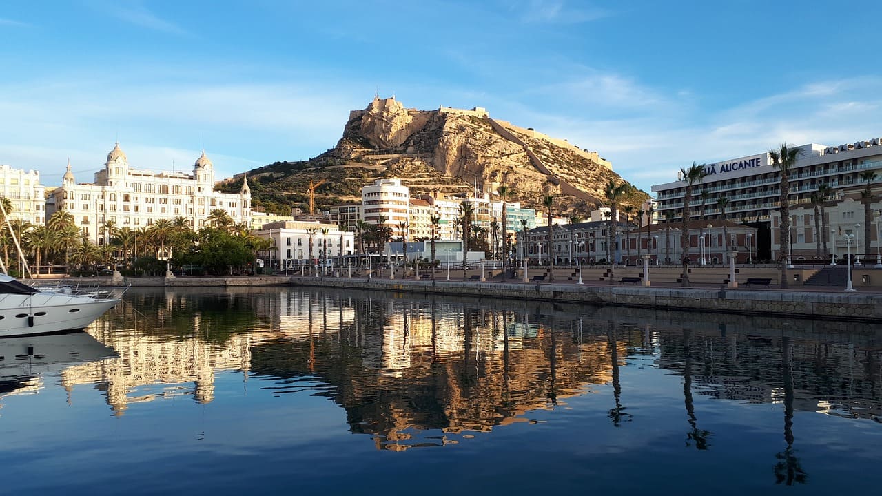 alicante harbor