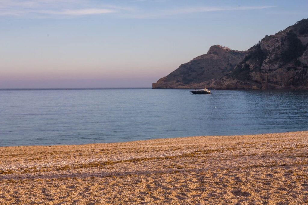 Albir Strande